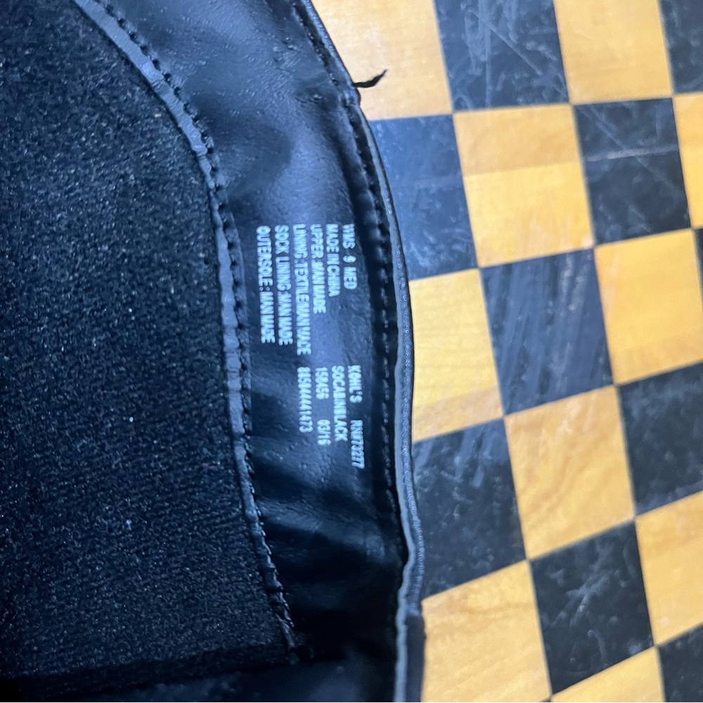 Authentic American Heritage Black and Gray Ankle Boots - Picture 6 of 7